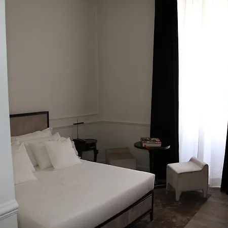 Gens Luxury 3* Roma