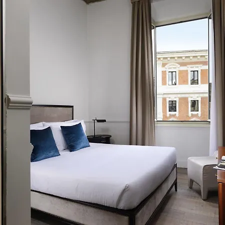 Gens Luxury Roma